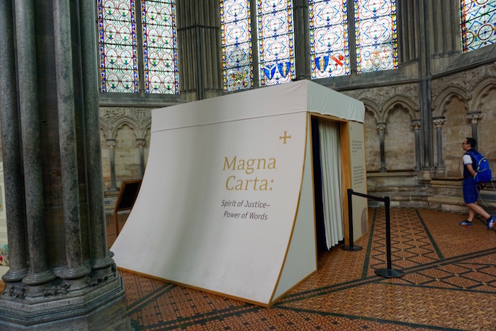 Inglaterra: Catedral de Salisbury e a Magna Carta
