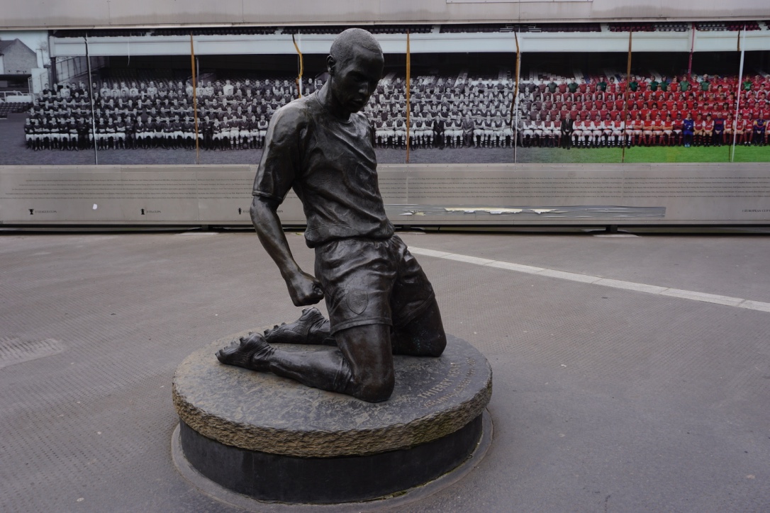 Futebol: Museu e Tour no estádio do Arsenal em Londres