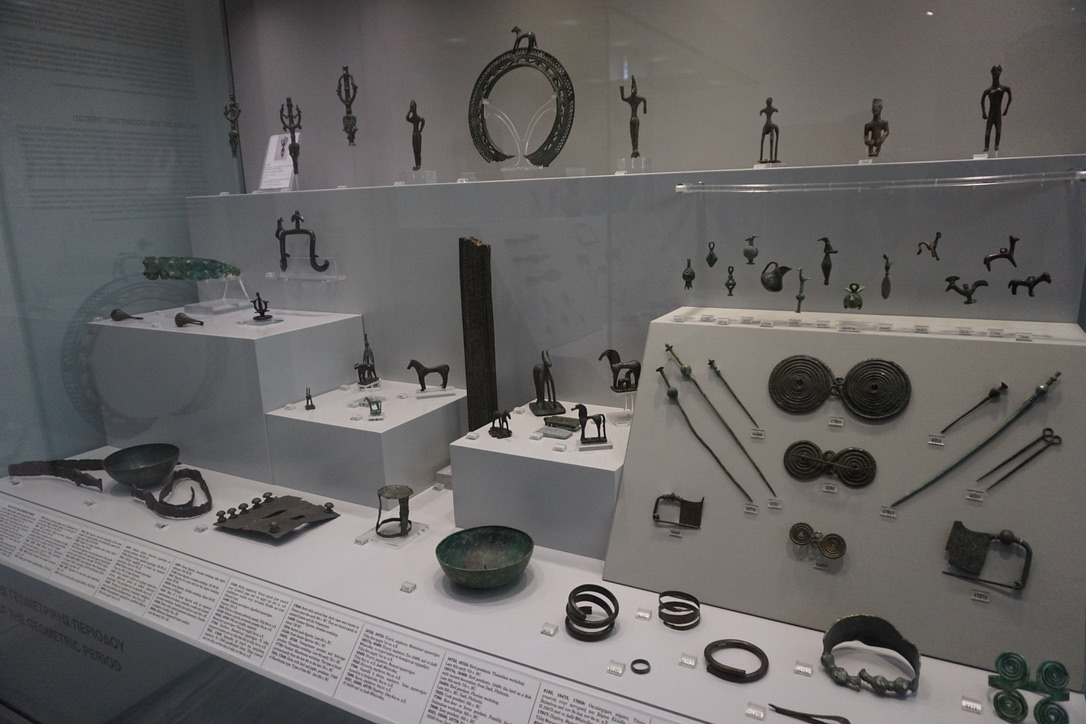 Museu Arqueológico de Atenas: coleção de artefatos e arte grega