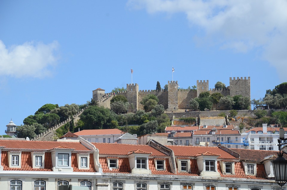 Portugal: How to visit São Jorge Castle in Lisbon