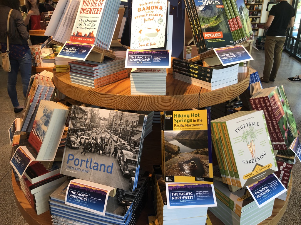 Portland Powell's Books, the World's Largest Independent Bookstore