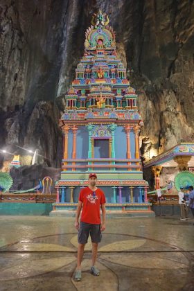 Batu Caves: Incrível templo hindu em Kuala Lumpur na Malásia